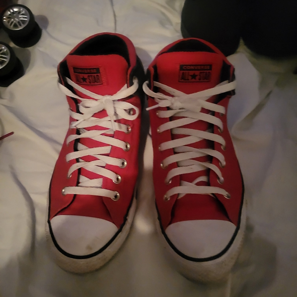 Shoes - Picture 2 of 5
